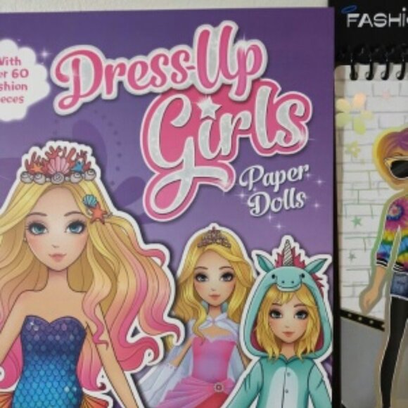 Set of sticker stylist book and 2 paper doll books - Picture 2 of 9